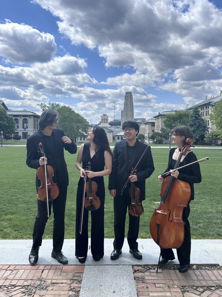 Mezza string quartet on the Carnegie Mellon lawn